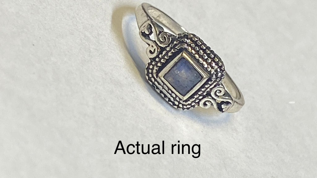 Moonlit Elegance – Rainbow Moonstone Ring