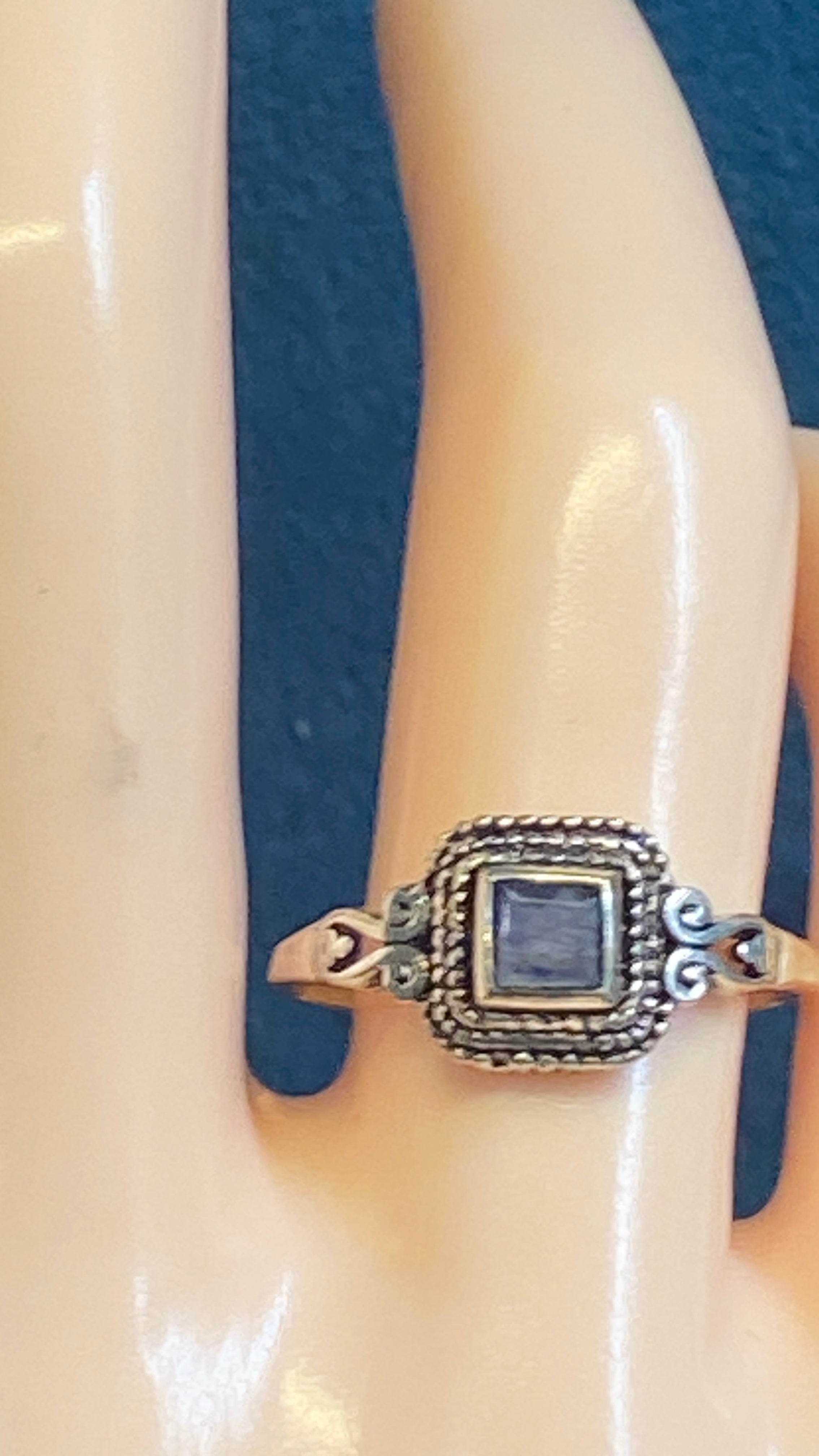 Moonlit Elegance – Rainbow Moonstone Ring