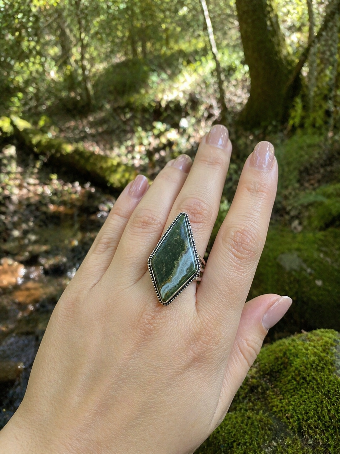 GREEN AGATE STATEMENT RING – SIZE 9 | STERLING SILVER