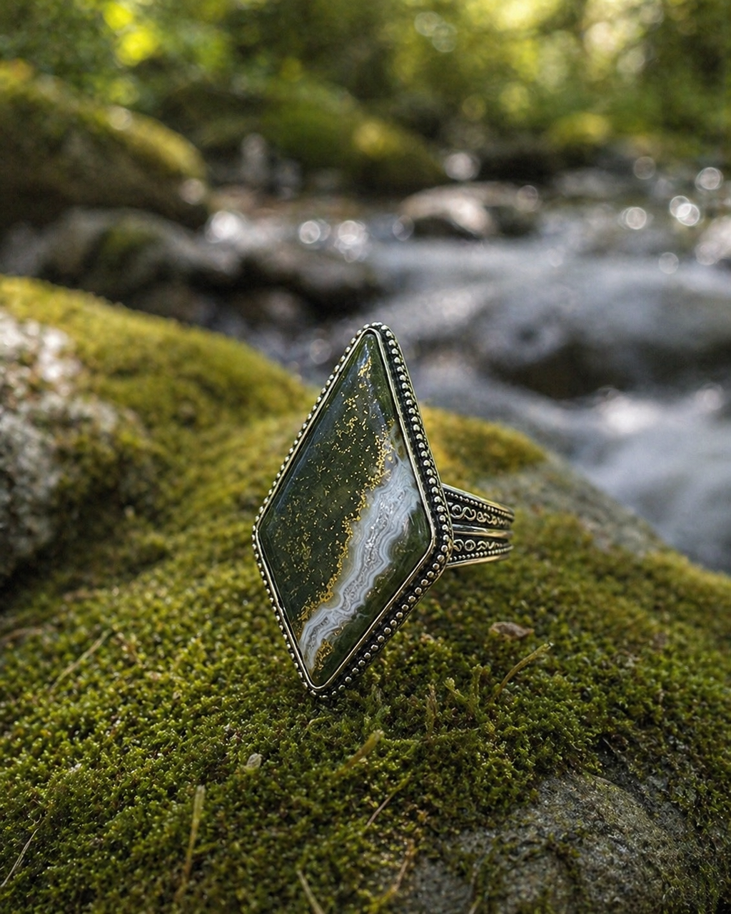 GREEN AGATE STATEMENT RING – SIZE 9 | STERLING SILVER