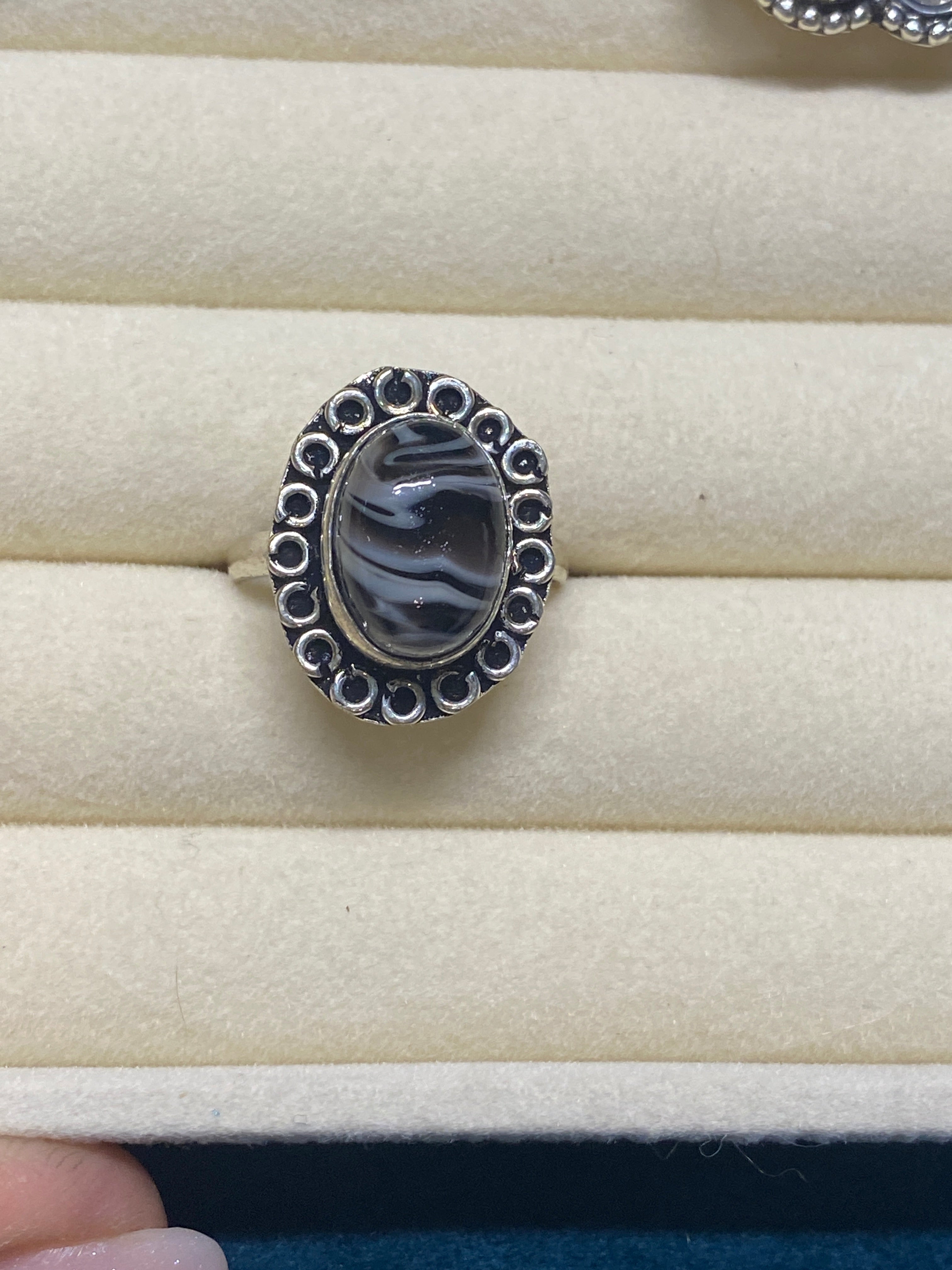BLACK BANDED AGATE & STERLING SILVER RING