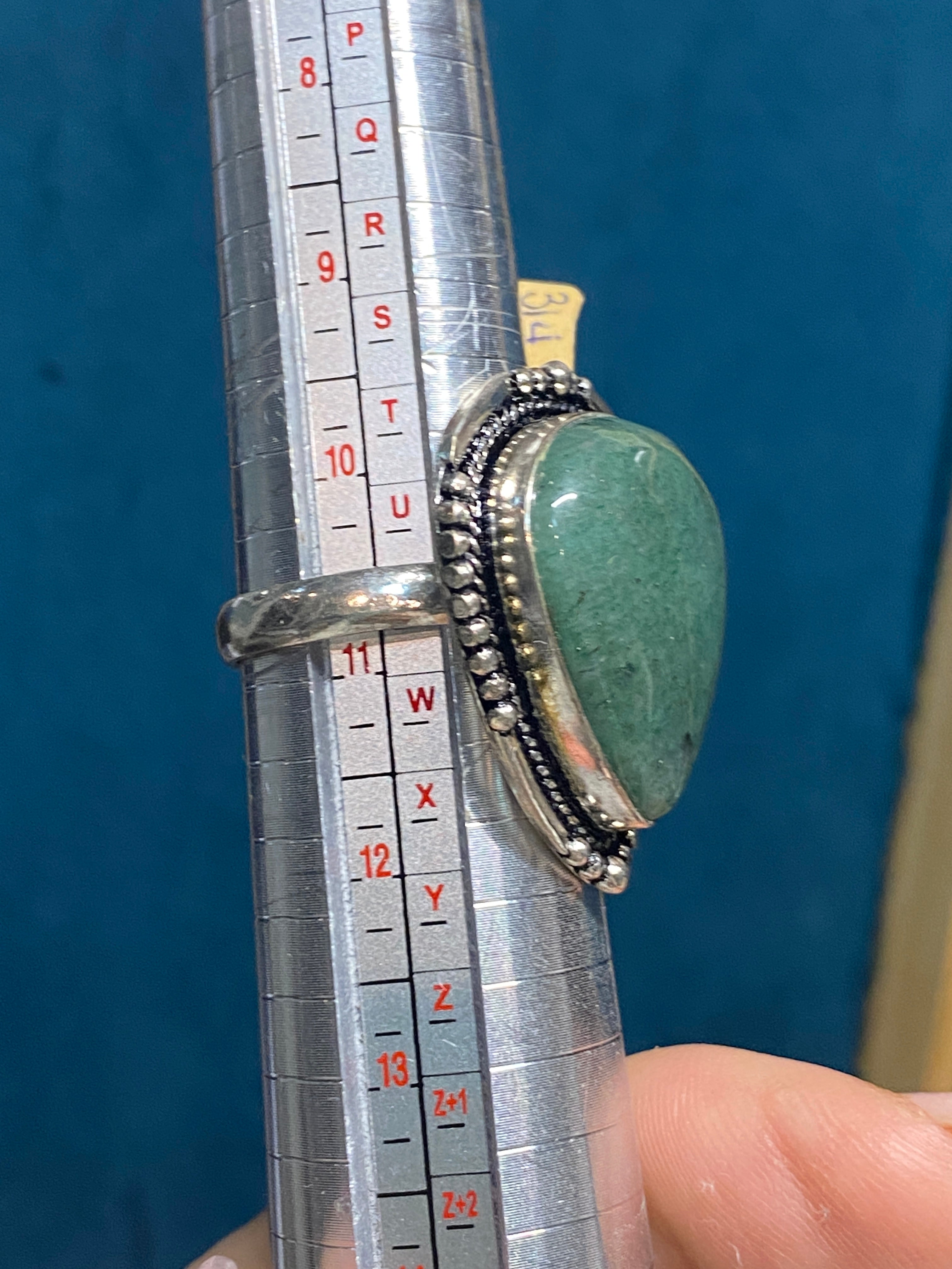 GREEN AVENTURINE TEARDROP RING
