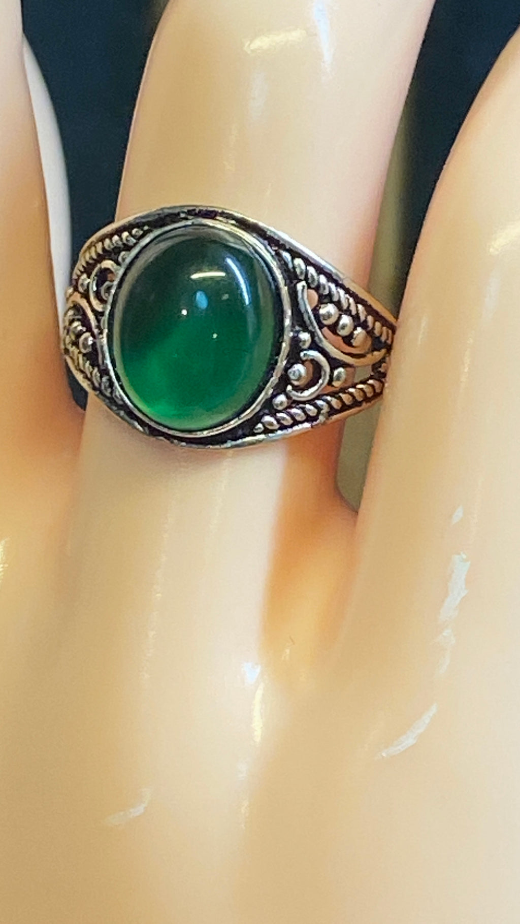 Emerald Glow Green Onyx Ring- 7