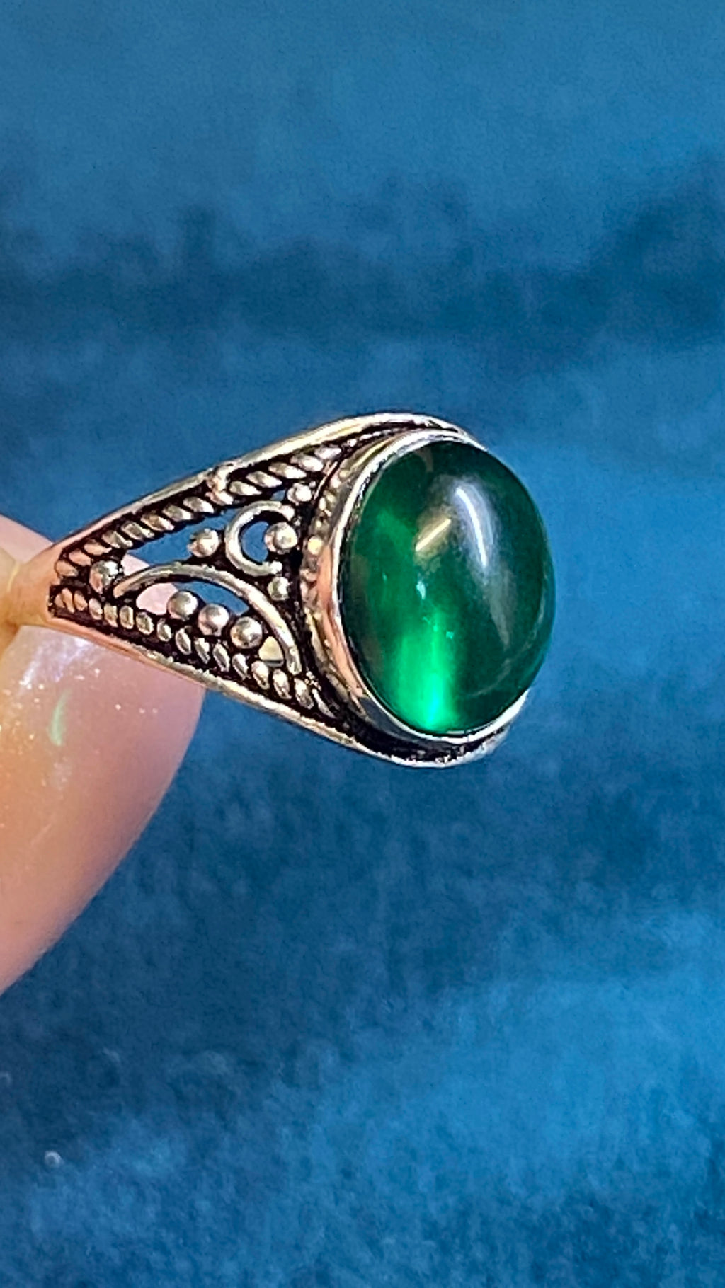 Emerald Glow Green Onyx Ring- 7