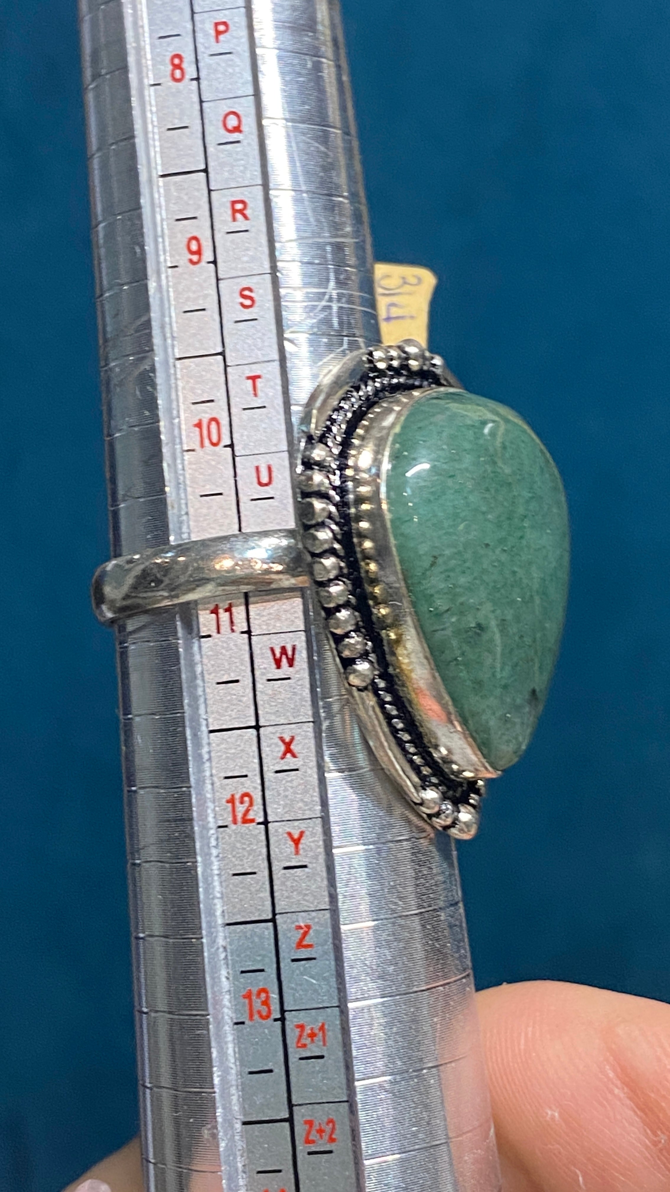 GREEN AVENTURINE TEARDROP RING